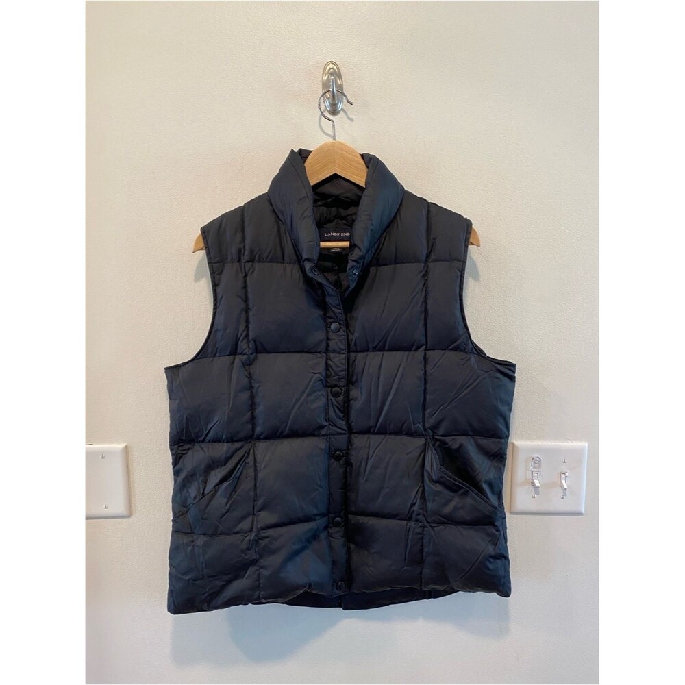 Land's End Womens Max Down Puffer Vest size Medium black 80% down goose quilted